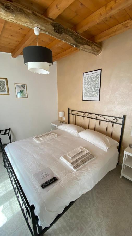 B&B Gronda Via Vandelli Massa Kültér fotó